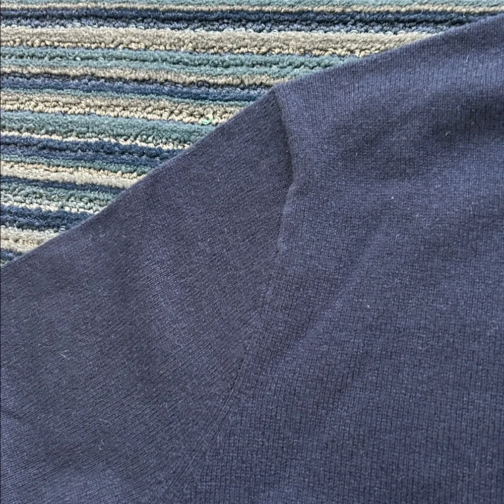 J. Crew Classic Crewneck Sweater size M - Picture 5 of 5